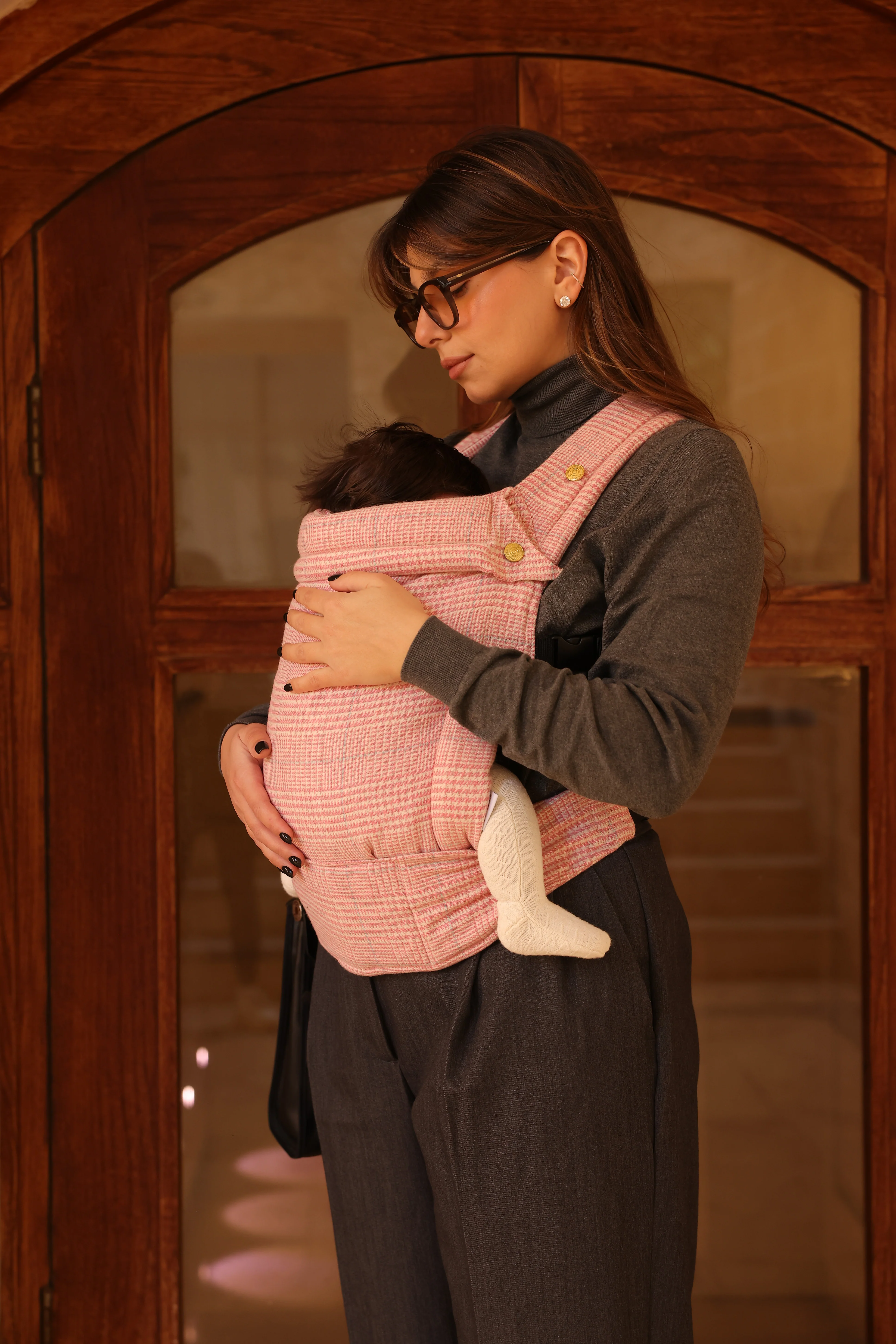*LIMITED EDITION* מנשא לתינוק Lamer B- Pink plaid - Image 6